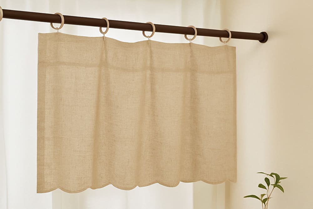 カフェカーテンのメリットと活用シーン