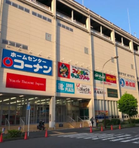 ホームセンター・コーナンの店舗外観の様子